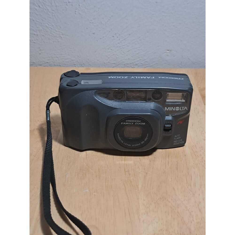 Minolta Freedom Family Zoom Point & Shoot Auto Focus AF 35mm Film Camera READ!!!